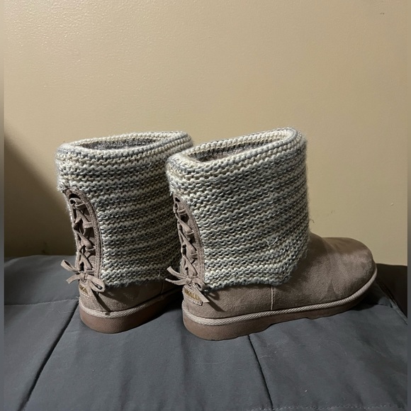 Makalu Suede Boots - Picture 2 of 7